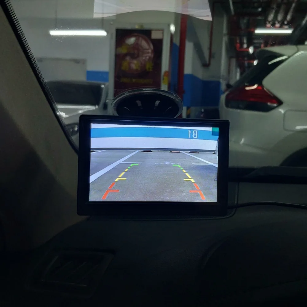 Display LCD HD da 5" cablato Monitor per retrovisione Monitor per auto Mini telecamera per auto Telecamera per retromarcia per auto con monitor Sistema di retromarcia - immagine 3