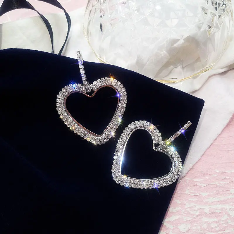 LUBOV-Fashion-Korean-Style-Big-Heart-Hoop-Earrings-Luxury-Gold-Silver-Color-Rhinestone-Earring-Women-Party (2)