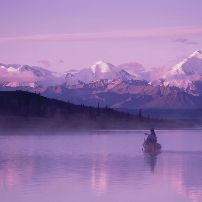 Woman Canoeing In Wonder Lake In The Evening Dnp Poster Print (17 x 11)