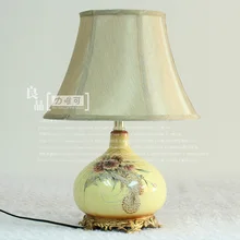 Elegant European American country style ceramic table lamp table lamp living room decorative ornaments painted bedroom bedside t