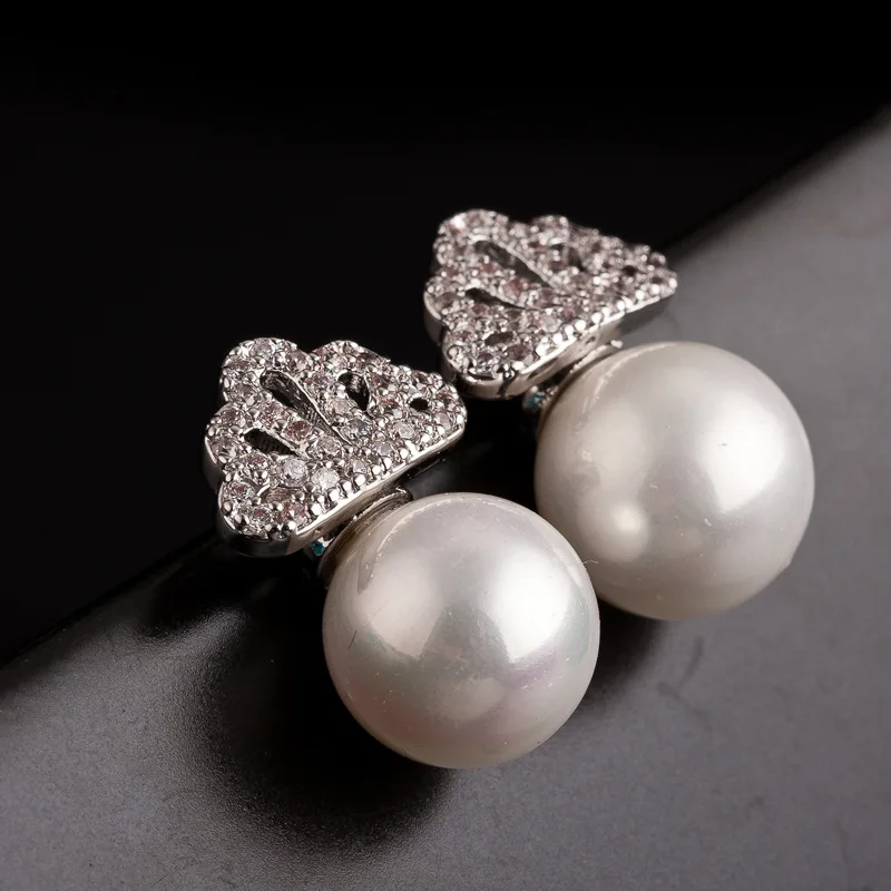 

Fashion AAA Zircon Crystal Flower Pearl Stud Earrings Wholesale