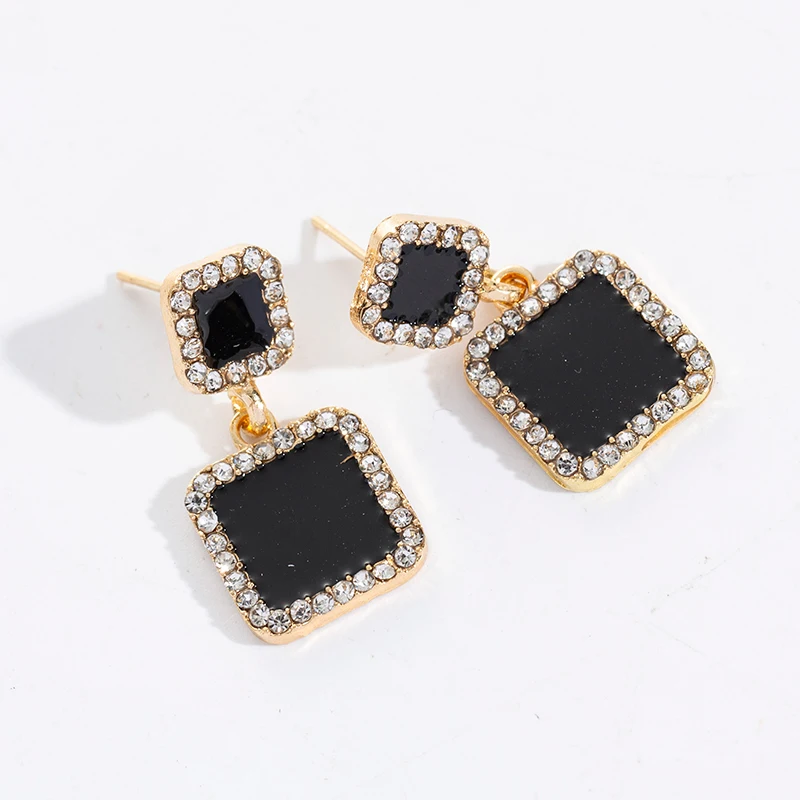 

2019 new arrival hot Korean box black crystal earrings red earrings earrings Studsoorring Damızlık küpe