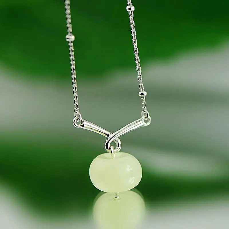 

Genuine Solid 925 Sterling Silver Jade Apple Pendant Necklace Simple Design For Women Natural Stone Beautiful Fine Jewelry