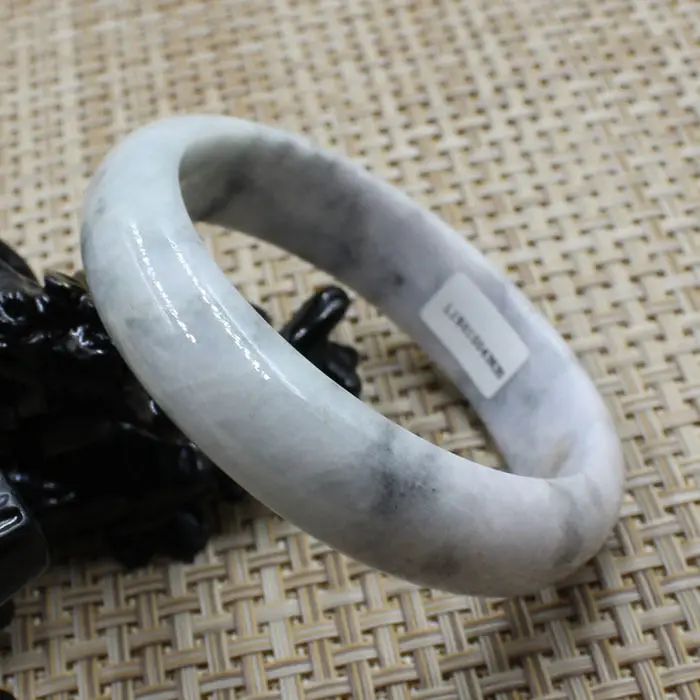 

3635 Certified Grade "A" Natural Green Jadeite Jade Gems Bracelet Bangle 59mm