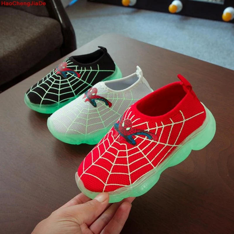 

New Autumn Mesh Breathable Kids Shoes Cartoon SpiderMan Boys Fashion Sneakers Slip-On Baby Luminous Fluorescent Casual Shoes
