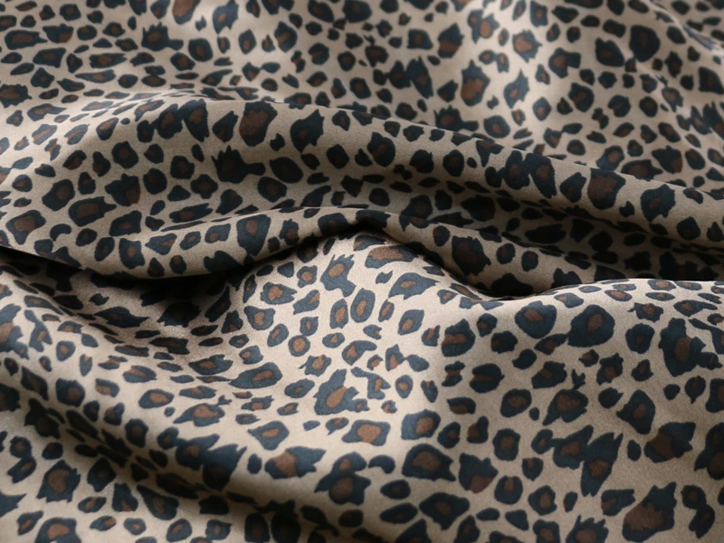 Модный Леопардовый сатиновый материал для шарфов