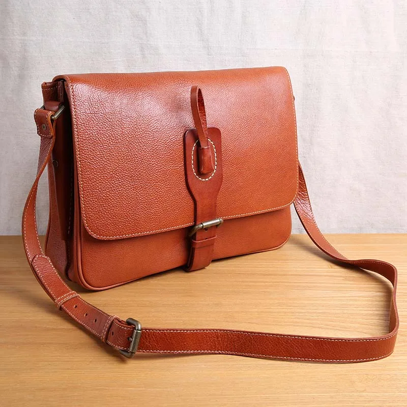 AETOO Handmade leather men's bag flip shoulder bag retro vegetable tanned leather Messenger bag cross section casual tide