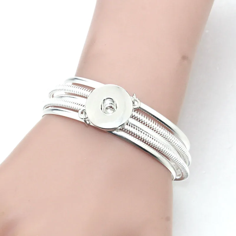 

18MM Snap Button Women Metal Bangle Elasticity Bracelet Retro Silver Color Bohemia Charms Bangles Cuff Jewelry 9554