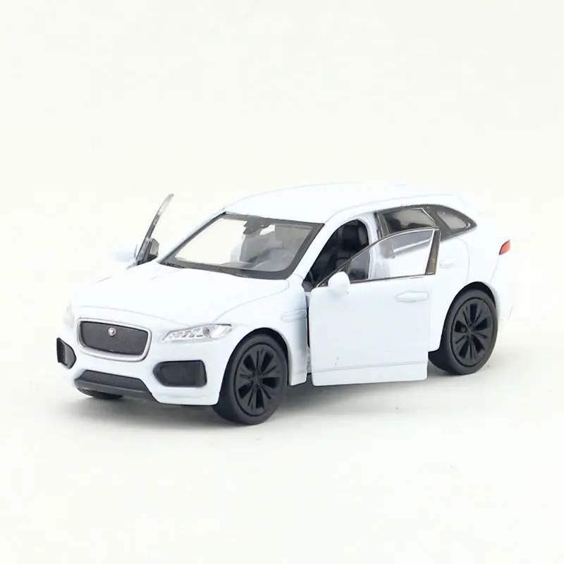 F-Pace (6)