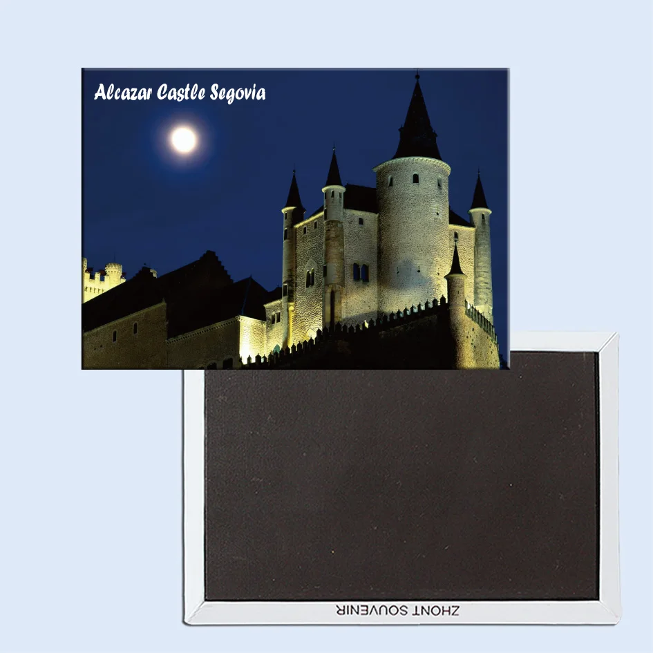 Замок Луна над альказаром Segovia магнитный холодильник с туристическими