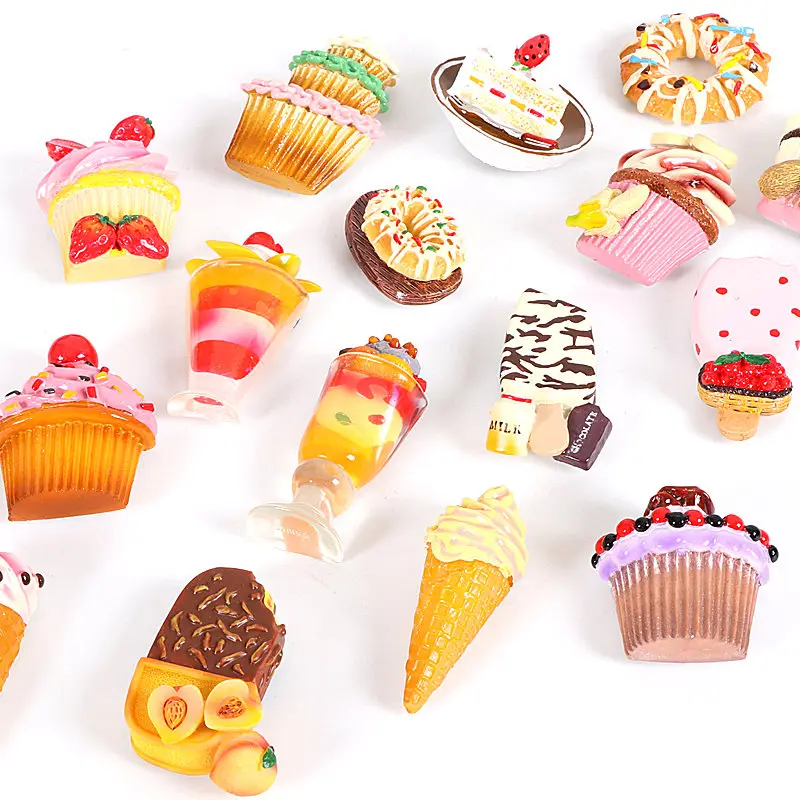 

3D Strawberry Ice Cream Cake Bread Refrigerator Magnet Simulation 3D Fridge Magnet Sticker Kitchen Home Decoration Accessories