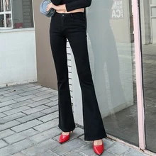 Летних платьев в европейском стиле Стиль Для женщин Высокая талия джинсы черные из денима Винтаж, Подчеркивающая фигуру Стиль расклешенные джинсы Высокое качество джинсовые штаны