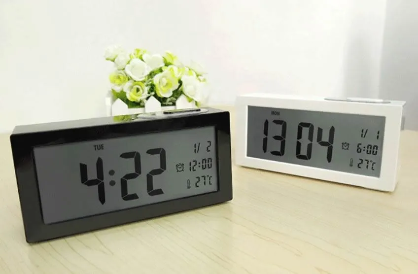 Простой Большой экран светодиодный часы большой шрифт электронные часы персонализированные фосфоресцирующие прикроватные часы офисный Настольный светильник часы