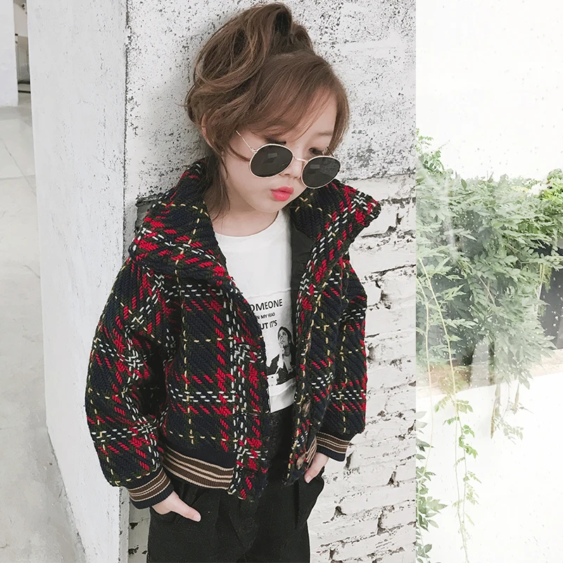 

Girls coat 2018 autumn new girls children's plaid loose short paragraph lapel jacket tide