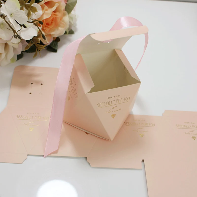 

Sweet Boxes Candy Box Wedding 5.5*5.5*6cm Paper Decoration Unique Diamond Shaped Party Gift Hot Sale