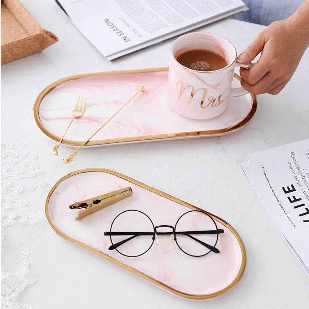 

Scandinavian Oval Marble Ceramic Tray Western Table Decor Snack Cake Plate Chic Handmade Gold-plated Rim Jewelry Storage Tray