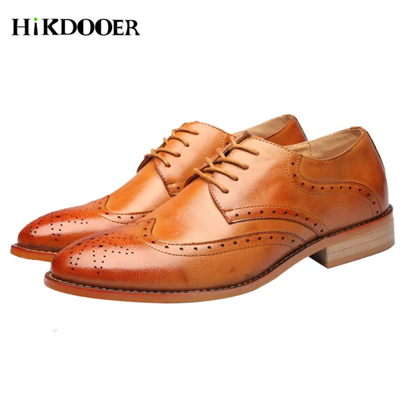

New Arrival Men Brogue Shoes Lace-up Pointed Toe Leather Shoes Top Quality sapato masculino social Male Dress Shoes