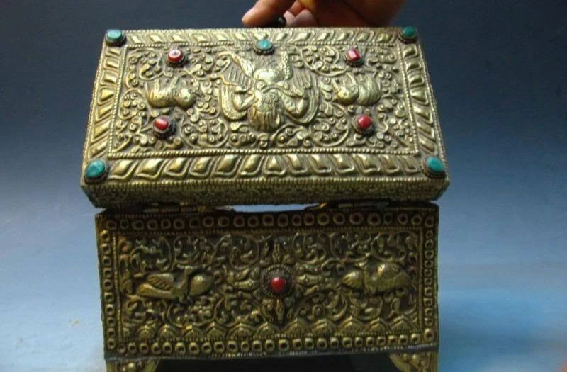  Tibet Folk Bronze Cuivre Travail Manuel fait Garuda Oiseau Dragon Bijoux Boîte