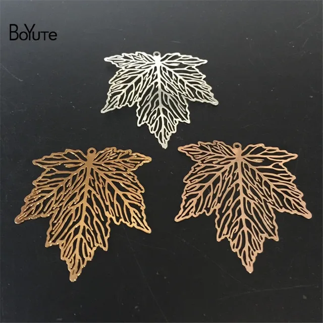 boyute 10pcs 45 43mm filigree maple leaf metal sheet silver gold diy filigree metal sheets