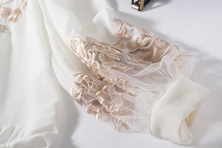 Floral Embroidered Silk Blouse (25)