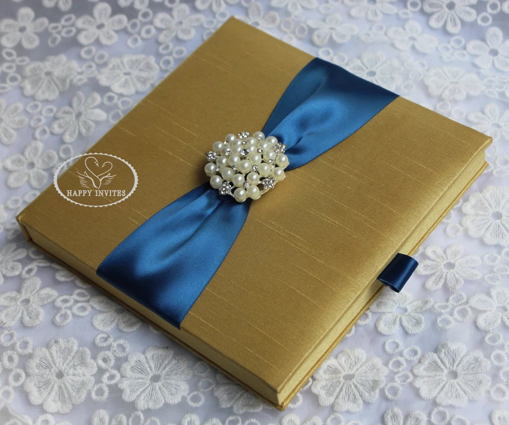 HI2019-14 Hot Sale Champagne Silk Box with Brooch   More Colors Available