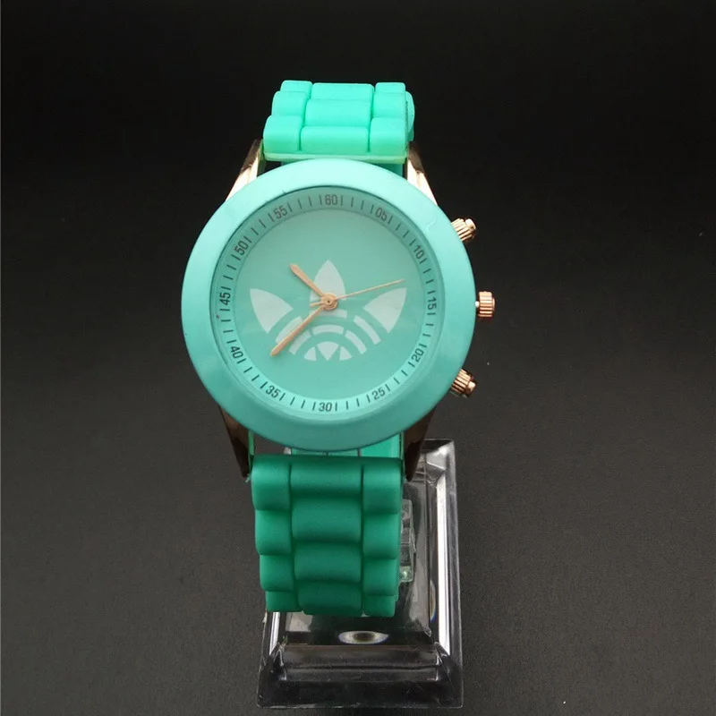 4636416008_337770502