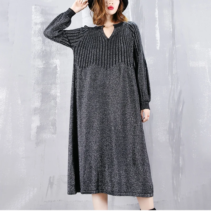 [EAM] 2019 New Spring Winter V-collar Long Lantern Sleeve Back Lurex Striped Stitch Loose Brief Dress Women Fashion Tide JI625