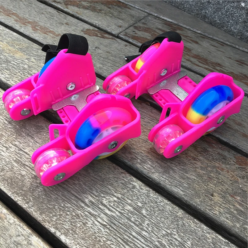 الأطفال الرياضية 4 عجلات بكرة مضاءة وامض LED عجلات كعب تزلج بكرات الجليد الحذاء اللمعان أحذية التزلج الأسطوانة الاطفال هدية