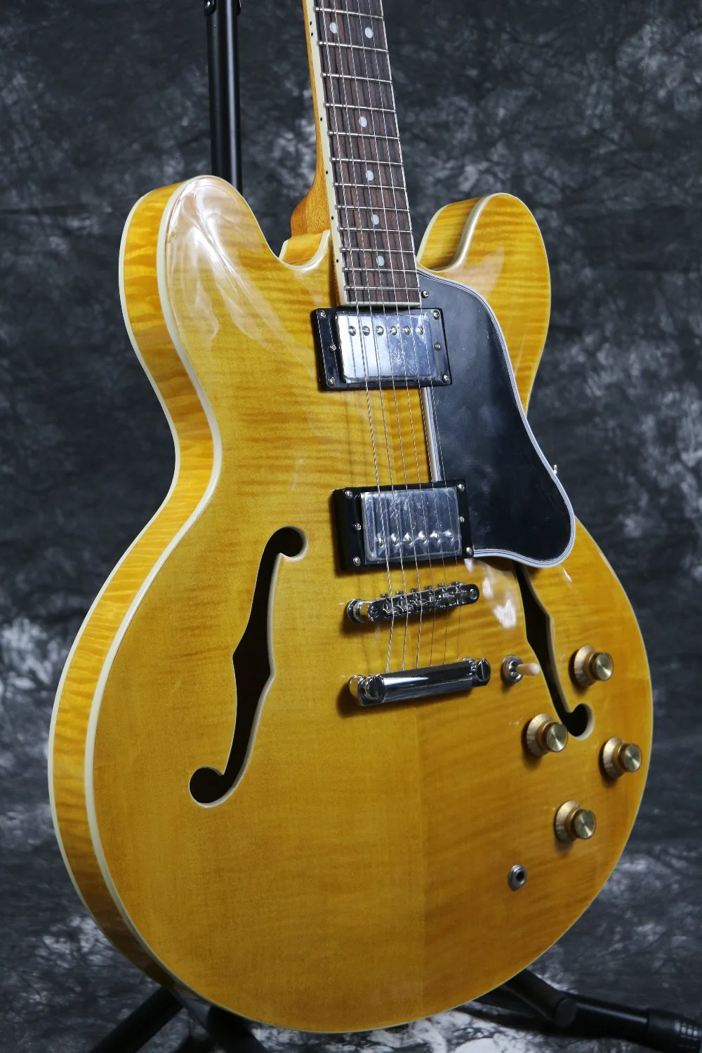

Factory Store Starshine SR-ES-335E Style Semi Hollow Body Electric Guitar Flamed Maple Top and Back & Side Nature Finish
