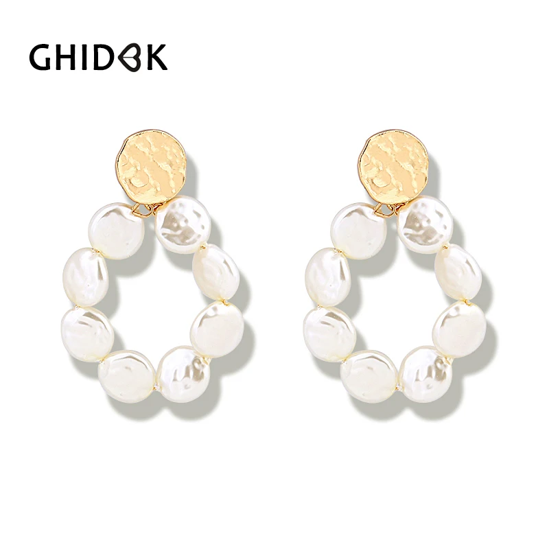 

GHIDBK Chic Shell Pearl Hoop Earrings For Women Vintage Big Circle Small Disc Earrings Hoops Baroque Drop Large Earrings Brincos