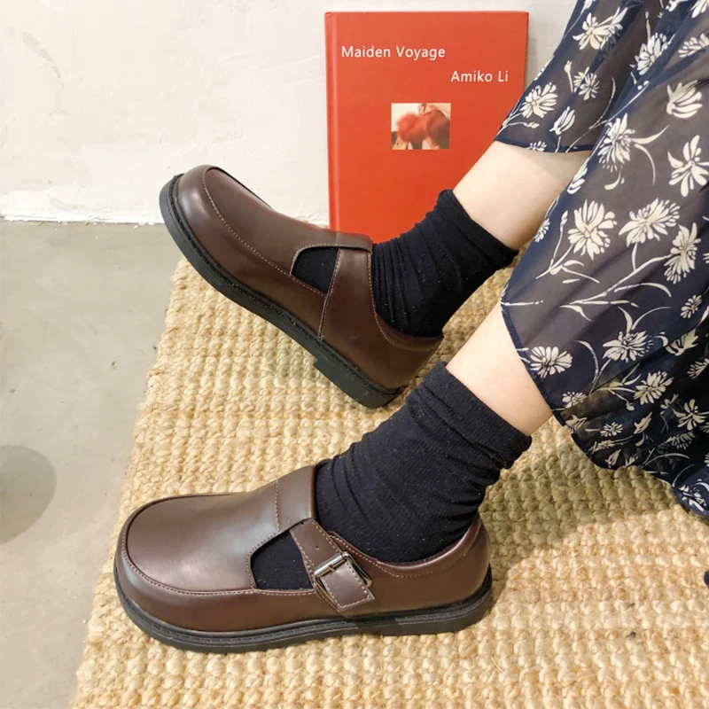 Весенняя Новинка для женщин японский круглый носок с пряжкой кожаные туфли одинарная обувь British Wind обуви на плоской подошве
