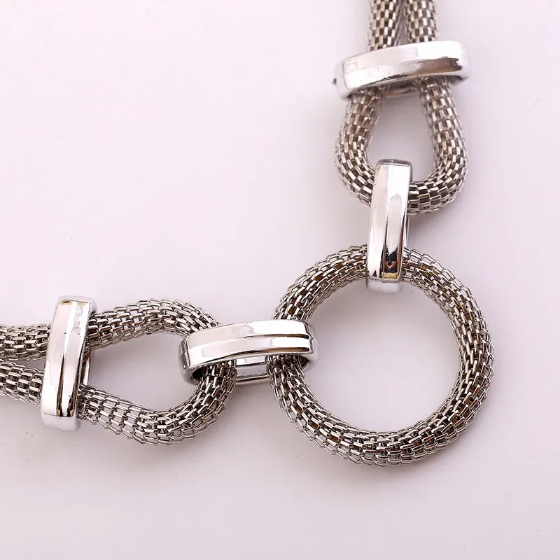 2161769179_1718038248