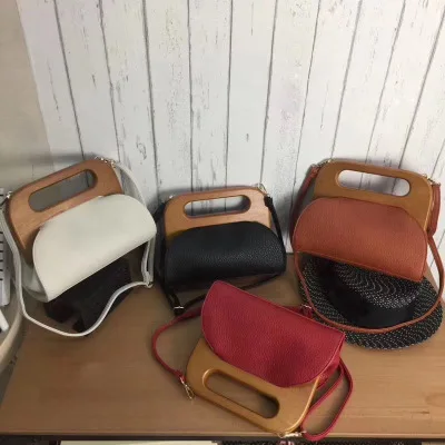 

Vintage Women Luxury Handbag Wood Handle Bag Day Clutches Female Vintage Crossbody Bucket Bag Crossbody Bags Leather Purse