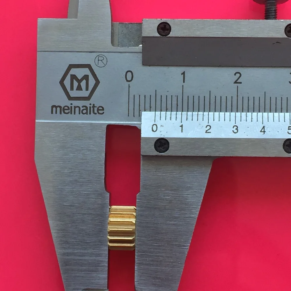 10 шт. K874Y латунь 15 т шестерни 0,5 Модуль диаметр диафрагмы 2,97 мм дополнение Диаметр круга 8,5 мм DIY модели запчасти