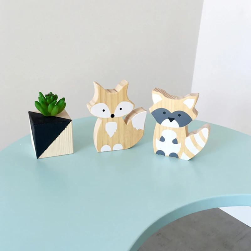 

Solid Wood Creative Cartoon Ornaments Long Tail Fox Ornaments Decoration Children's Room Photography Props Beautiful Gift