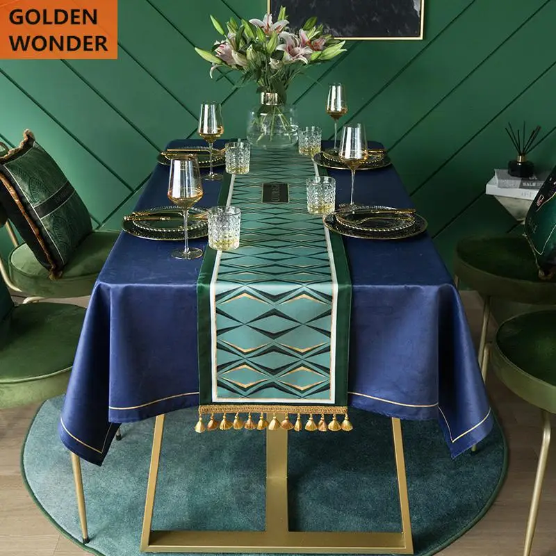

European High Grade Long Table Runners Modern Green Strip Table Runner Bed Flag Velvet Fabric Dinner Home Decoration Custom Made