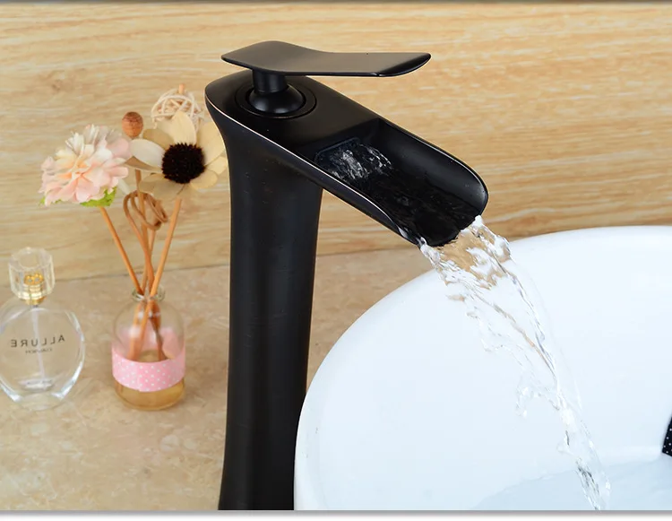  Lavatory Faucet_05.jpg