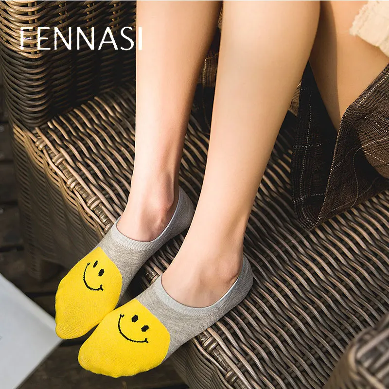 

FENNASI Women Socks Smiling Face Print Colorful Breathable socks Cotton High Elasticity Compression Cartoon Socks