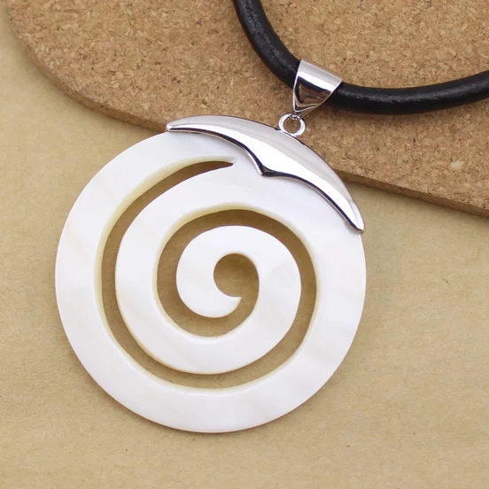 

SAUVOO 1pcs 45x58mm Hollow out White Shell Pendant Round Large Natural Stone Shell Pendent for DIY Necklace Jewelry Making F1137