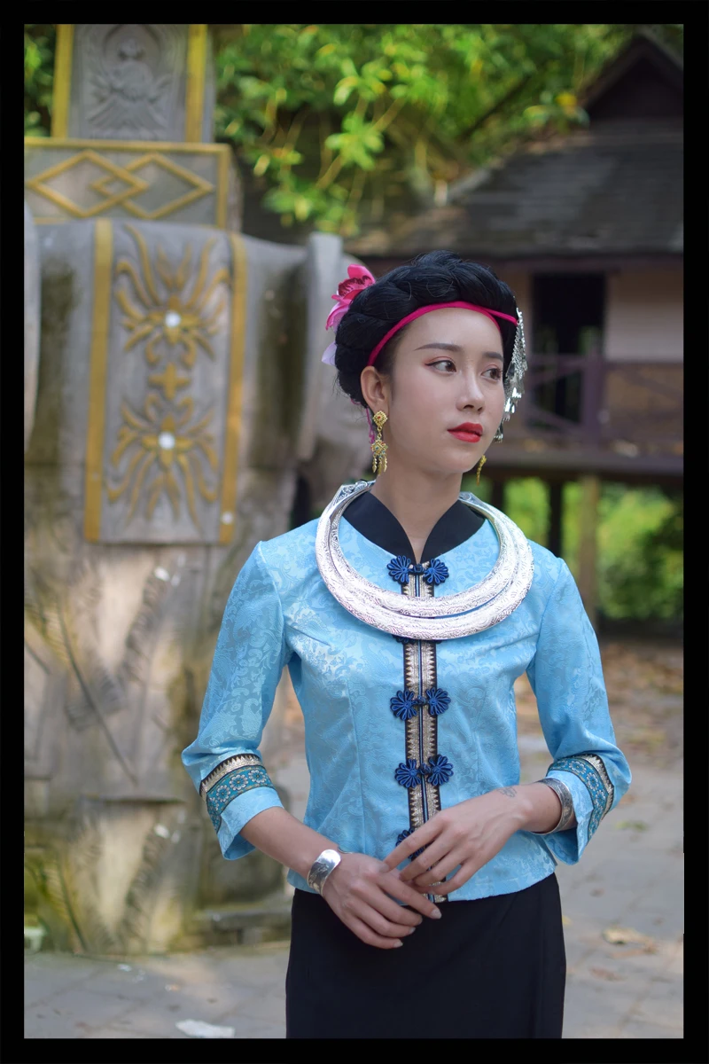 Летние Юньнань Dehong области костюмы дай Традиционный ретро тонкий синий для женщин куртка + юбка спринклерной воды праздничное платье
