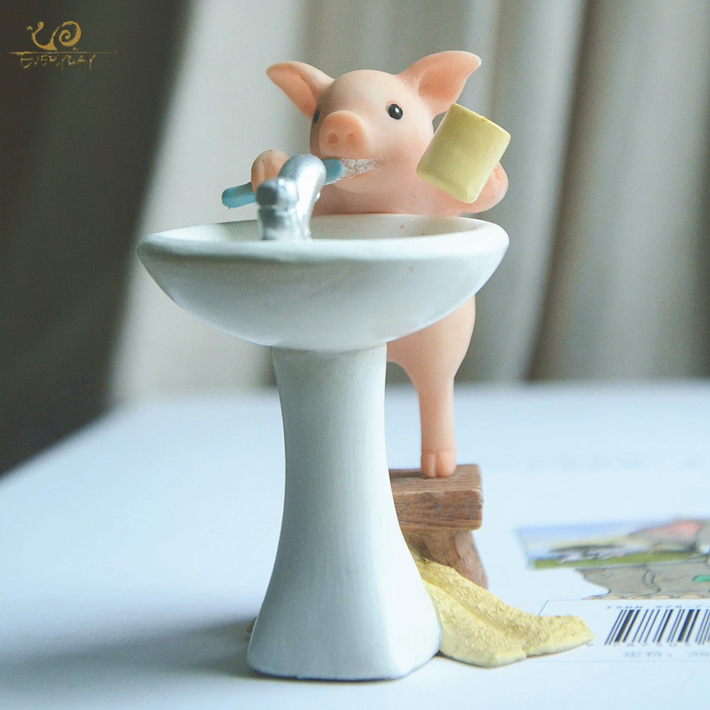 Everyday Collection Cute pig home decoration accessories fairy garden