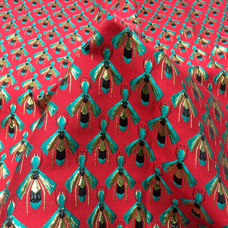 

155cm Width Golden Bee Metallic Yarn Dyed Red Polyester Brocade Jacquard Fabric for Woman Autumn Winter Dress Coat Sewing