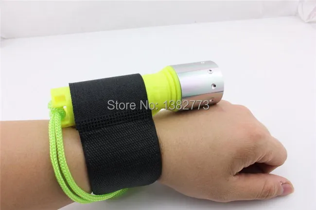 cree t6 diving flashlight  (13).jpg