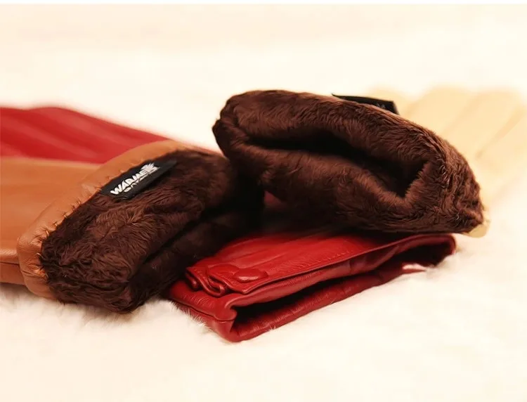 2018 модные Оригинальные кожаные перчатки для Для женщин Термальность Зима Наручные одноцветное перчатки овчины женский бесплатная