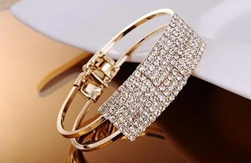 

New 2017 Womens Elegant Wristband Bangle Crystal Cuff Bracelet Bling Hand Chain