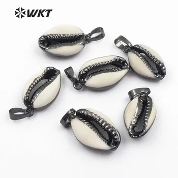 

WT-JP026 Hot Sale Natural Raw Cowrie With Black Gun Plated Pendant Tiny Cowrie Shell Pendant For Women Jewelry Making
