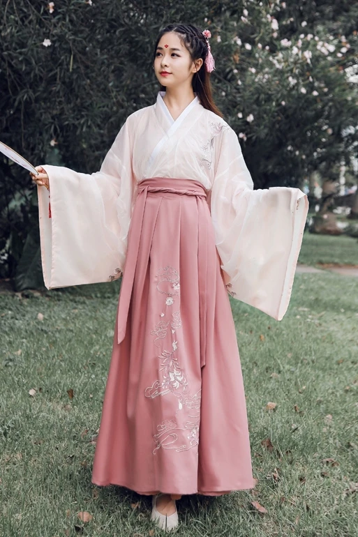 Женский костюм Hanfu династии Тан|Танцевальный для китайских народный танцев| |