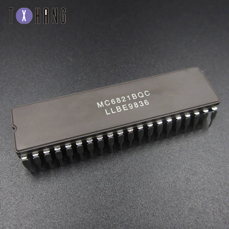 

MC6821BQC 6821BQC 6821 MC6821 40PINS GOOD QUALITY INTEGRATED CIRCUIT NEW