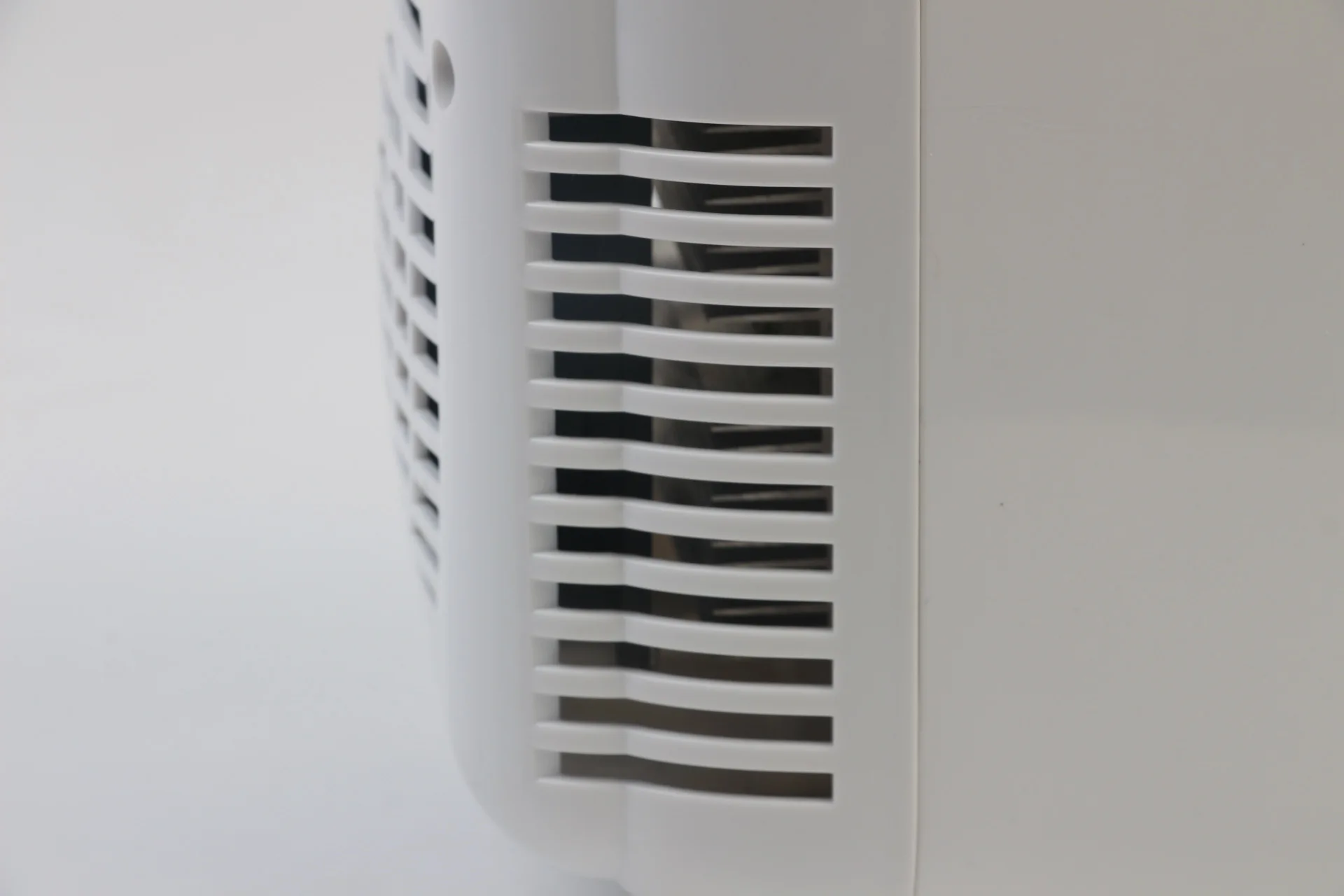 4L 12 V Мини-Автомобильный холодильник с подогревом Многофункциональный Холодильник для путешествий портативный электрический холодильник с морозильной камерой