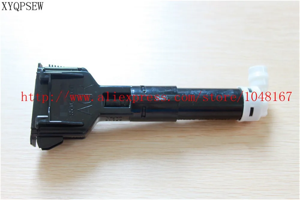 XYQPSEW For TOYOTA headlight cleaning nozzle OEM 85207 52010